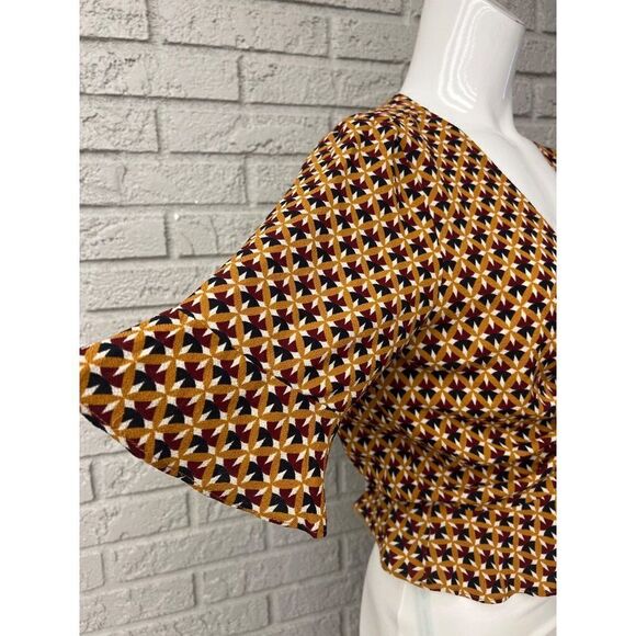 Forever 21 Women V Neck Mustard Cropped Top Size L - Picture 6 of 8